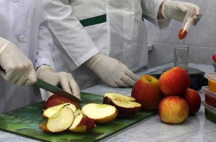 POLTORY_TONNY_FRUKTOV_-_POD_NOZH