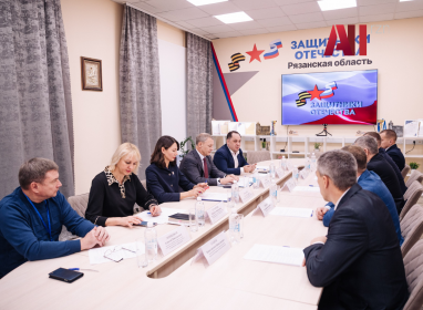 V_FARVATERE_SOTSIAL'NOY_ADAPTATSII