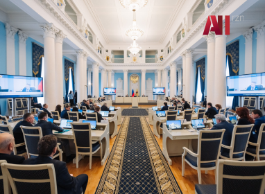 V_PRIORITETE_–_LYuDI