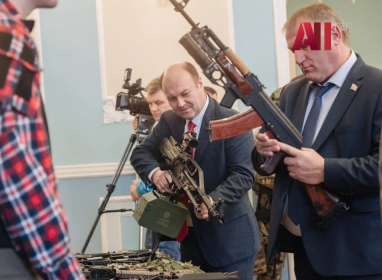 «GRANITNYE»_ARTEFAKTY